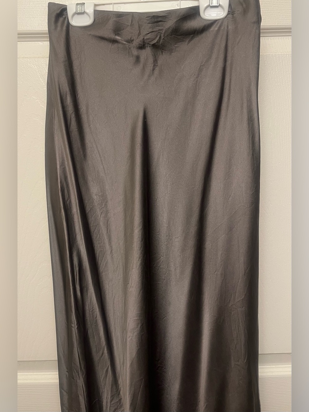 Quince 100% Washable Silk Midi Skirt - Picture 5 of 7